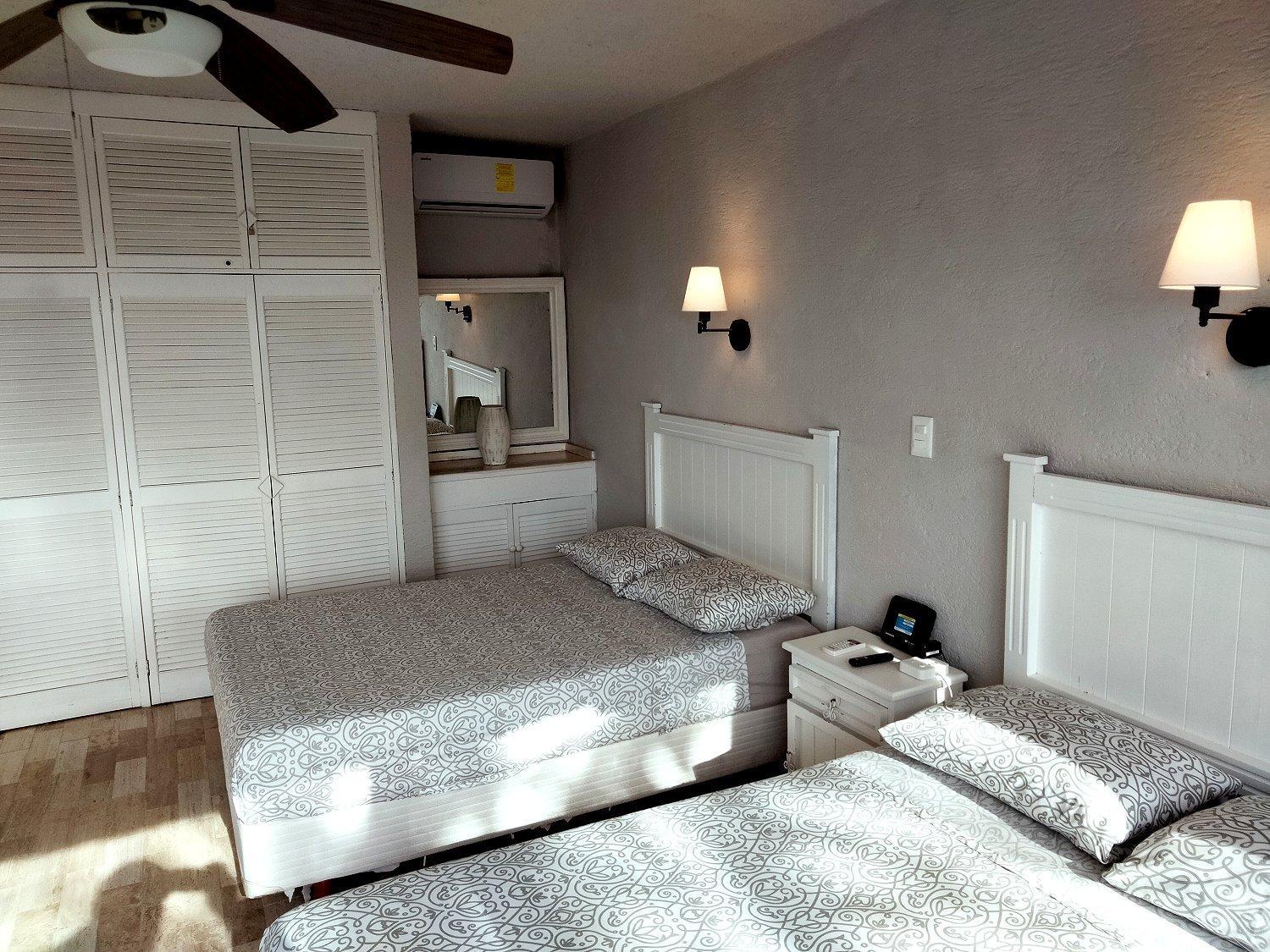 Brisas Sunset Apartment Cancun Room photo