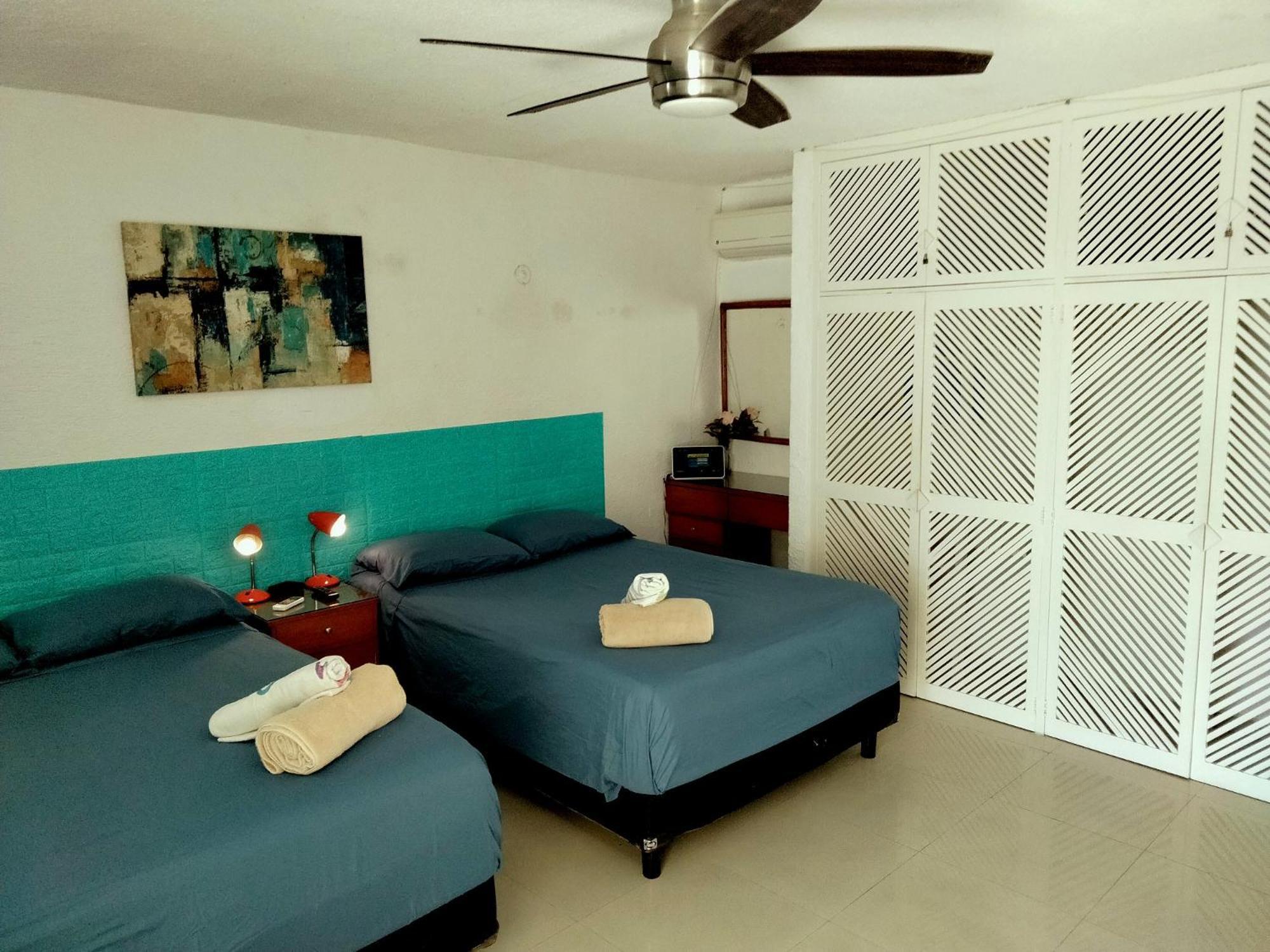 Brisas Sunset Apartment Cancun Exterior photo