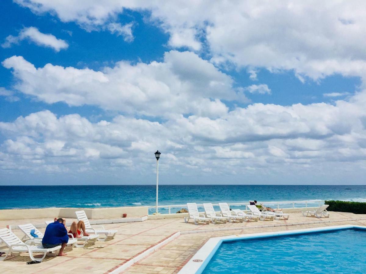 Brisas Sunset Apartment Cancun Exterior photo